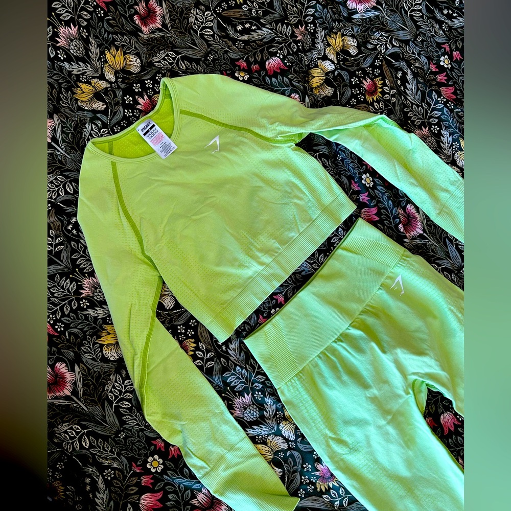 GYMSHARK Seamless 2.0 Lime Green Workout matching set | Size Medium